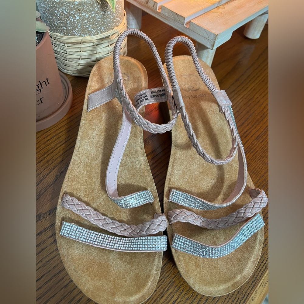 Daisy Fuentes Strappy Sandals Women’s size 11 - Picture 3 of 7
